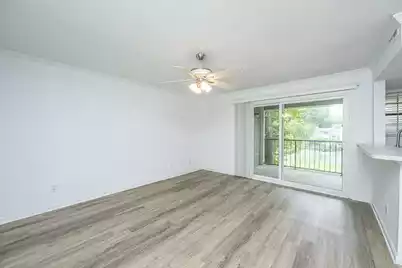 1835 Villa Maison #1835-D, Mount Pleasant, SC 29464 - Photo 4