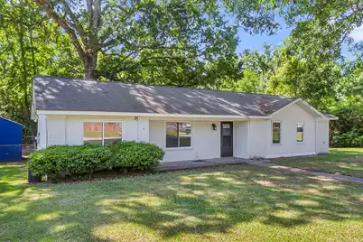 202 Sprucewood Drive, Summerville, SC 29485 - Photo 2