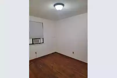 5116 Twitty, North Charleston, SC 29406 - Photo 2