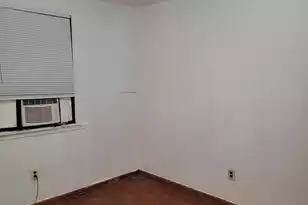 5116 Twitty, North Charleston, SC 29406 - Photo 2