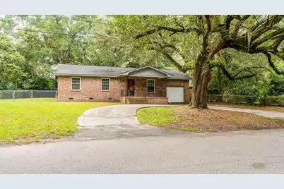 692 York Street, Mount Pleasant, SC 29464 - Photo 2
