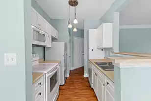 2322 Chatelain Way, Mount Pleasant, SC 29464 - Photo 14
