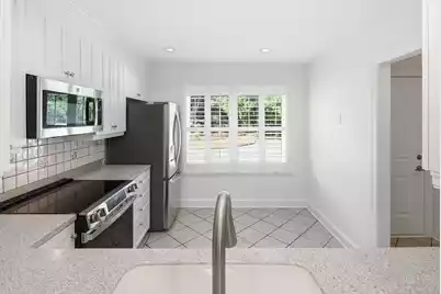 321 Lapwing Lane, Mount Pleasant, SC 29464 - Photo 6
