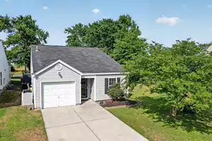 110 Coosawatchie St, Summerville, SC 29485 - Photo 4