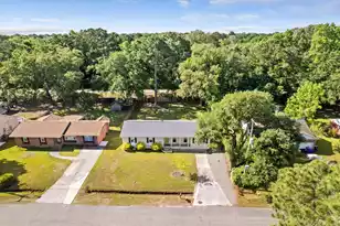 1317 White Dr, Charleston, SC 29407 - Photo 2