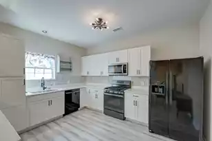 202 Pine Street W, Summerville, SC 29485 - Photo 64