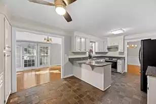 17 Plantation Cir, Summerville, SC 29485 - Photo 8