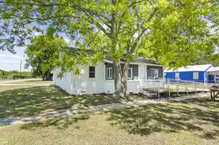 1938 English St, North Charleston, SC 29405 - Photo 1