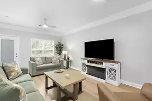 2014 Basildon Rd, Mount Pleasant, SC 29466 - Photo 4