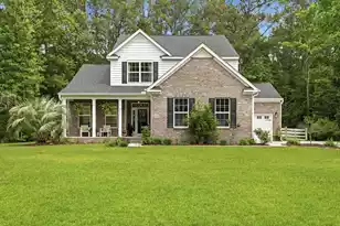2001 Tacoma Cir, Ridgeville, SC 29472 - Photo 1