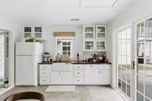 207 Pitt St, Mount Pleasant, SC 29464 - Photo 40