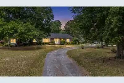 213 Lemacks Street N, Walterboro, SC 29488 - Photo 2