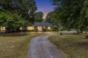 213 Lemacks Street N, Walterboro, SC 29488 - Photo 2