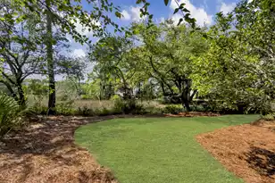 1529 Strathmore Ln, Mount Pleasant, SC 29464 - Photo 2