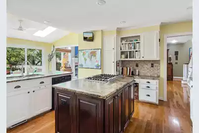 1529 Strathmore Lane, Mount Pleasant, SC 29464 - Photo 12