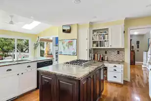 1529 Strathmore Ln, Mount Pleasant, SC 29464 - Photo 12