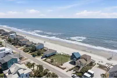 1567 Ashley Avenue E, Folly Beach, SC 29439 - Photo 20