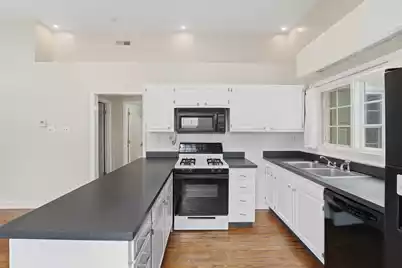 215 Hudson Avenue W, Folly Beach, SC 29439 - Photo 18
