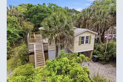 215 Hudson Avenue W, Folly Beach, SC 29439 - Photo 48