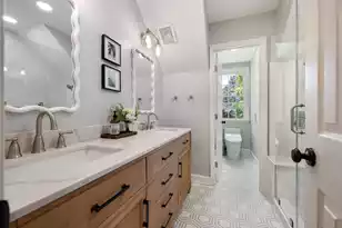 610 Hobcaw Bluff Dr, Mount Pleasant, SC 29464 - Photo 18