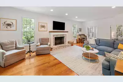 610 Hobcaw Bluff Drive, Mount Pleasant, SC 29464 - Photo 4