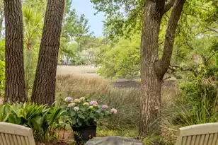 610 Hobcaw Bluff Dr, Mount Pleasant, SC 29464 - Photo 24