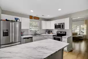 565 Tayrn Dr, Wando, SC 29492 - Photo 6