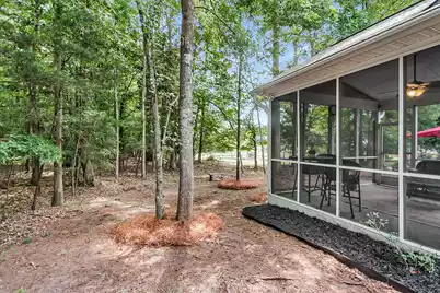 621 Beverly Drive, Summerville, SC 29485 - Photo 8