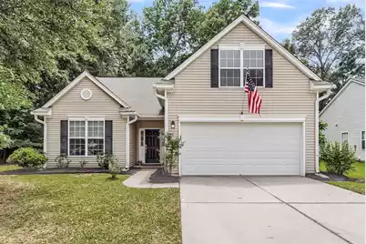 621 Beverly Drive, Summerville, SC 29485 - Photo 4