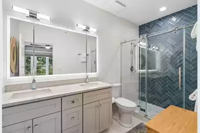 250 Seven Farms Drive #302, Charleston, SC 29492 - Photo 28