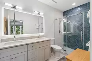 250 Seven Farms Drive, Charleston, SC 29492 - Photo 28