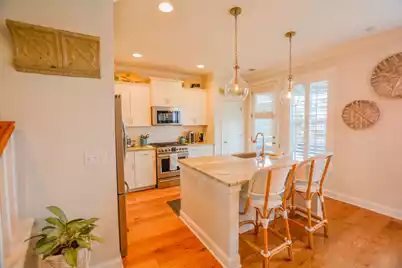 1596 Prince Edward Street, Mount Pleasant, SC 29464 - Photo 8