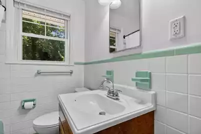 211 6th Avenue, Mount Pleasant, SC 29464 - Photo 32