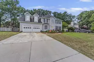 635 Fisherman's Bend, Mount Pleasant, SC 29464 - Photo 2