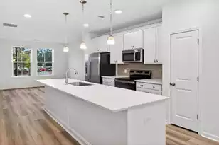 4633 Forest Hills Dr, North Charleston, SC 29418 - Photo 10