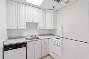 233 King St, Charleston, SC 29401 - Photo 8