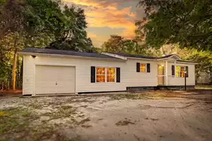 727 Levee Dr, Moncks Corner, SC 29461 - Photo 2