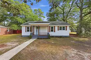 513 Warren St, Walterboro, SC 29488 - Photo 1