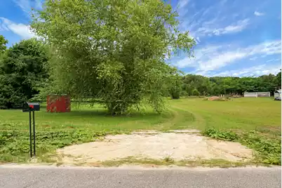 306 Michelle Street, Eutawville, SC 29048 - Photo 2