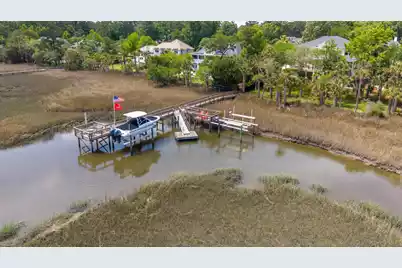 2324 Darts Cove Way, Mount Pleasant, SC 29466 - Photo 6