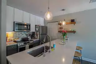 271 Alexandra Dr, Mount Pleasant, SC 29464 - Photo 2