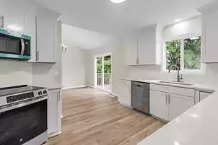 104 Foxfire Ct, Summerville, SC 29486 - Photo 6