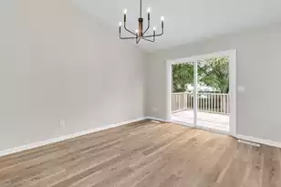 104 Foxfire Ct, Summerville, SC 29486 - Photo 8
