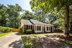 109 Runnymede Ln, Summerville, SC 29485 - Photo 1