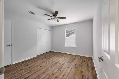 1394 Point Drive W, Mount Pleasant, SC 29466 - Photo 28