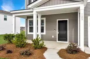 725 Meadowbrook Ln, Summerville, SC 29486 - Photo 4
