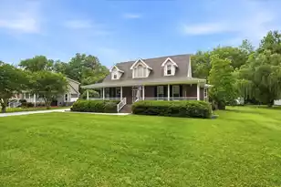 1539 Cedar Ave, Moncks Corner, SC 29461 - Photo 2