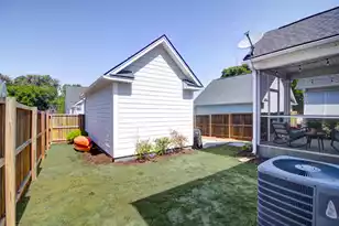 705 Rathall Creek Dr, Charleston, SC 29492 - Photo 38