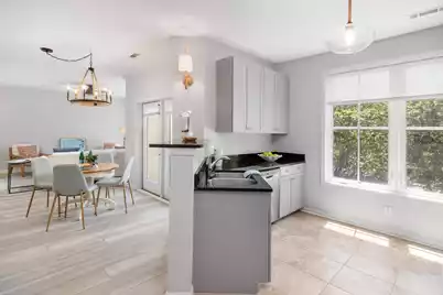 280 Seven Farms Drive #Unit 202, Charleston, SC 29492 - Photo 4