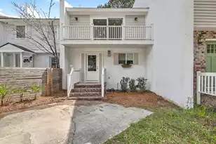 958 Myrtle Ct, Mount Pleasant, SC 29464 - Photo 4
